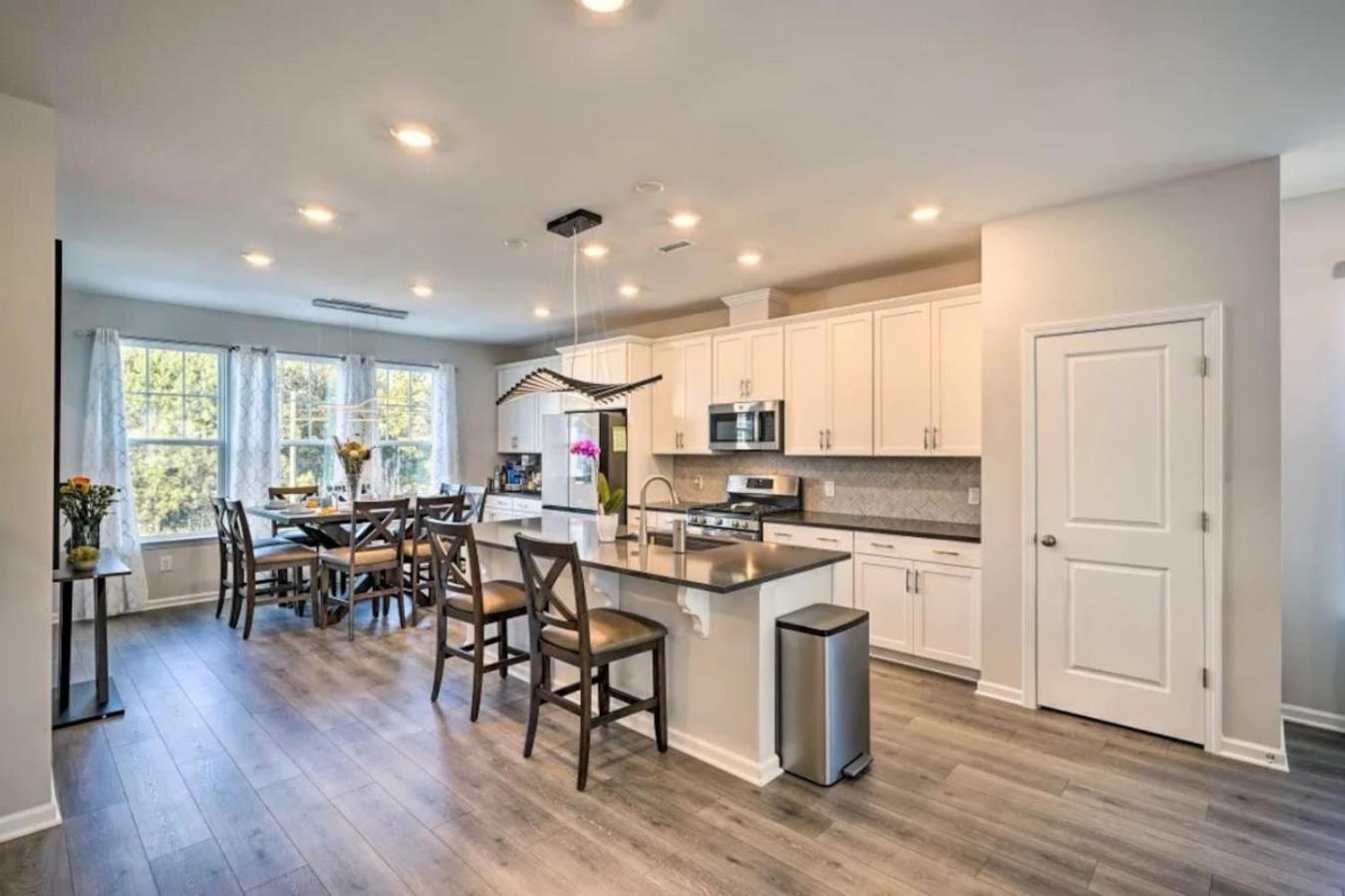 The Villas Buckingham 10 Mins To Rdu Airport Duke Downtown Durham Buitenkant foto