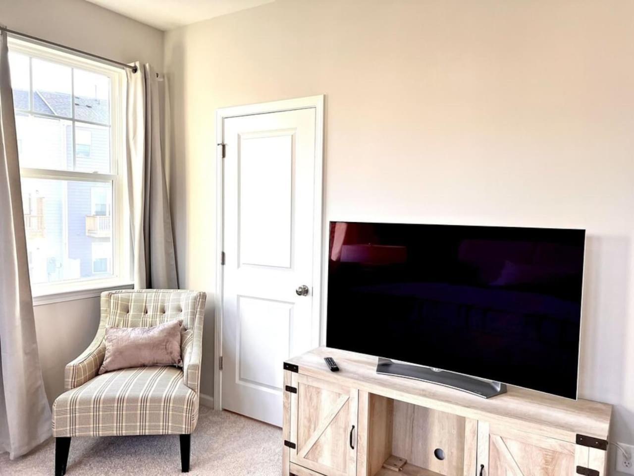 The Villas Buckingham 10 Mins To Rdu Airport Duke Downtown Durham Buitenkant foto