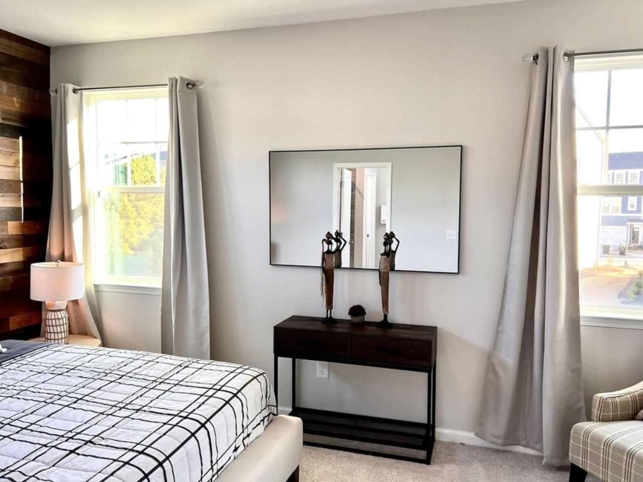 The Villas Buckingham 10 Mins To Rdu Airport Duke Downtown Durham Buitenkant foto